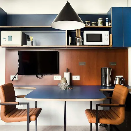 Van Rijn Serviced Apart Otel *