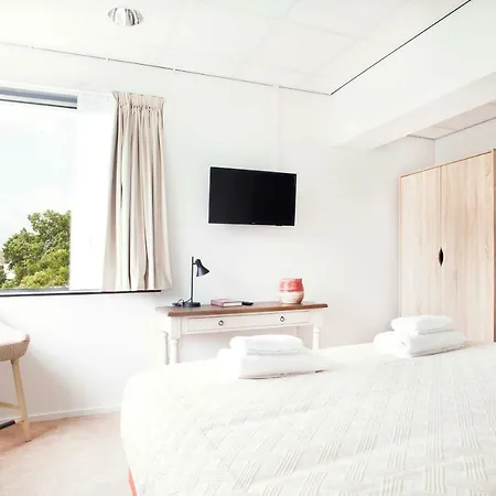 Van Rijn Serviced Apart Otel *